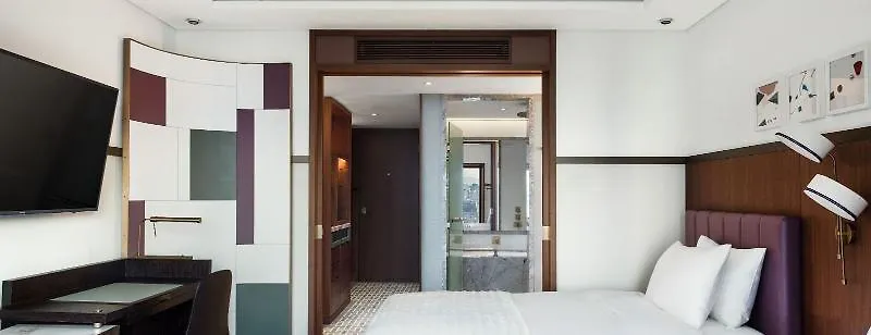 Le Meridien Seul