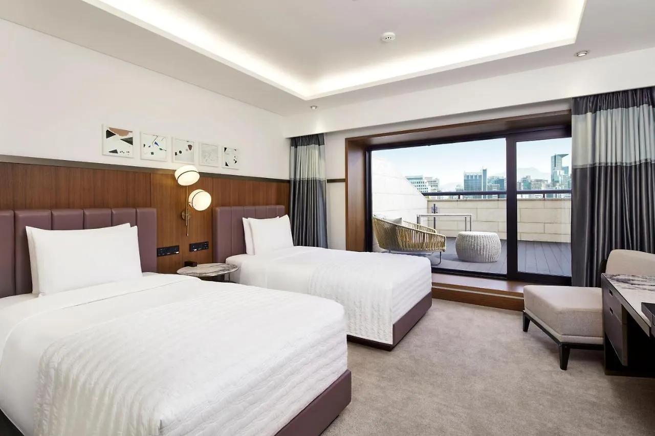 Le Meridien Seul Hotel